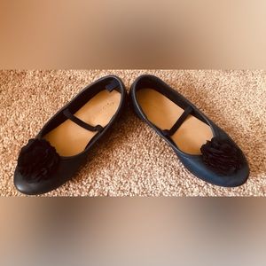 Kids Old Navy Ballet Flats with Flower Accent 🥿